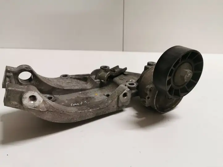 Citroen C4 I Picasso (2006 - 2013) 9650034280 Кронштейн генератора — фото 1