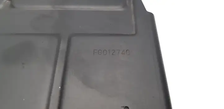 Mazda 6 (2002 - 2005) FG012740 Кронштейн GPS-навигатора — фото 3