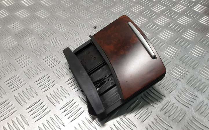 Audi A6 (2004 - 2008)  4F1857051C Пепельница