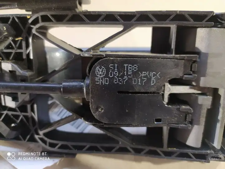 Audi A3/S3 8V (2012 - 2016) 5N0837017D Наружная ручка задней двери — фото 3