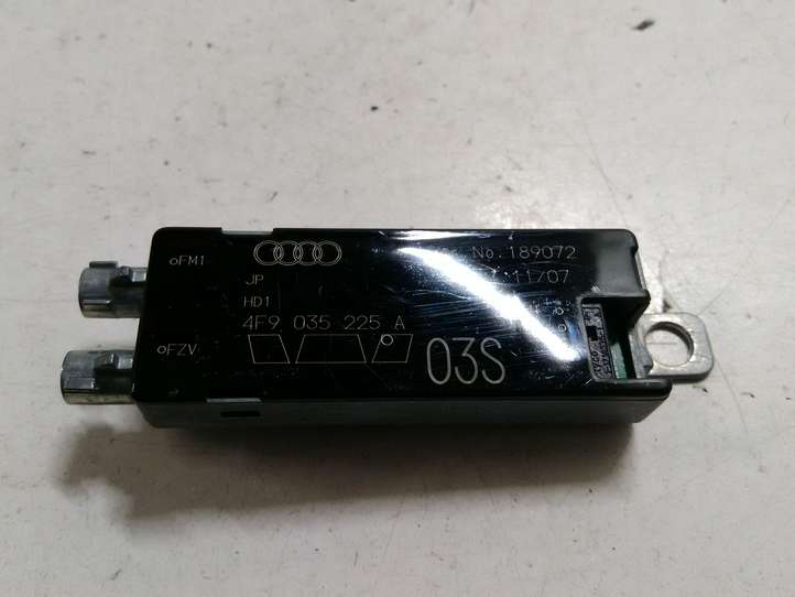 Audi A6 (2004 - 2008)  4F9035225A Усилитель антенны