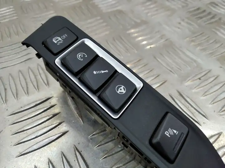 BMW 3 F30 F35 F31 (2012 - 2018) 7850487 Другие включатели / ручки/ переключатели — фото 1