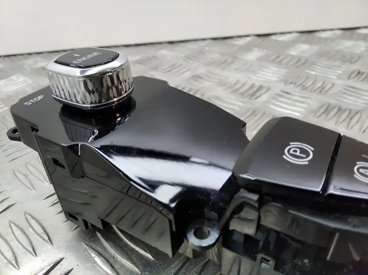 Volvo XC60 (2017 - ) 31443475 Включатель зажигания и стартера — фото 3