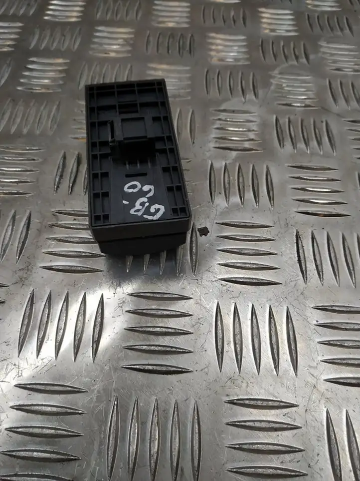 Audi A3/S3 8P (2004 - 2008) 4F0959851 Кнопка стеклоподъемников — фото 2