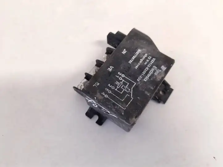 Citroen C5 (2008 - 2017) 9687798780 Другое реле — фото 2