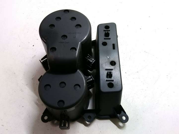 Audi A4 (2007 - 2011)  8K0862533 Держатель чашки