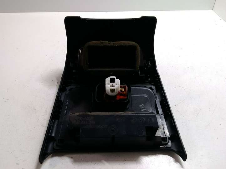 Audi A4 (2007 - 2011)  8K0864376 Задняя воздушный дефлектор