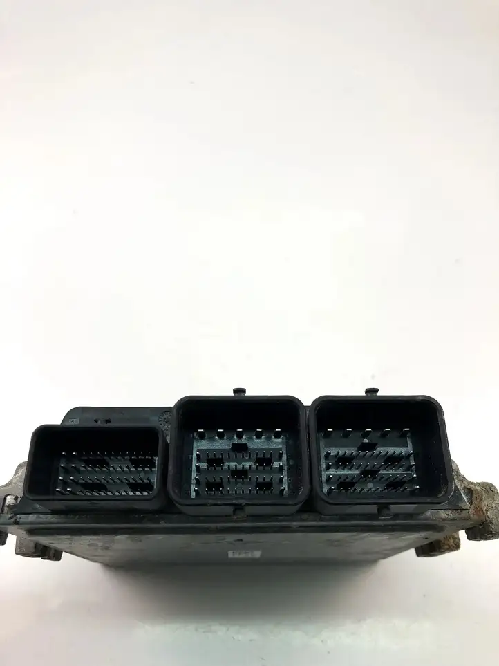 Ford Focus (2011 - 2015) DV6112A650BLE Блок управления двигателем (ECU) — фото 3