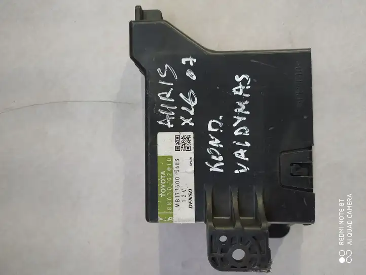 Toyota Auris 150 (2006 - 2012) 8865002410 Модуль управления кондиционером — фото 1