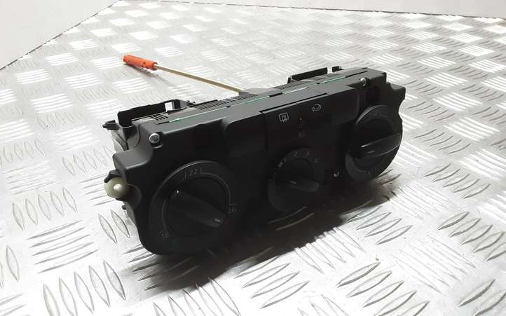 Volkswagen Golf Plus (2004 - 2008)  5M2820045A Блок управления кондиционера воздуха / климата/ печки (в салоне)