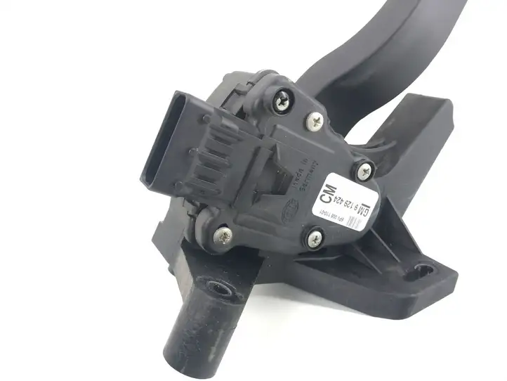 Opel Corsa C (2000 - 2003) 9129424 Педаль акселератора — фото 4