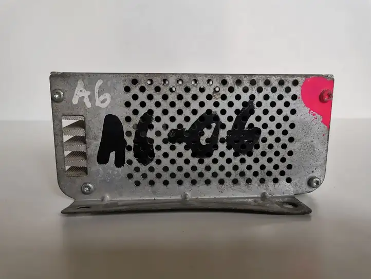 Audi A6 S6 C6 4F (2004 - 2008) 4F0035223 Усилитель звука — фото 4