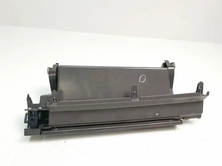 Toyota Prius (XW30) (2009 - 2015) 5545247040 Вещевой ящик — фото 1