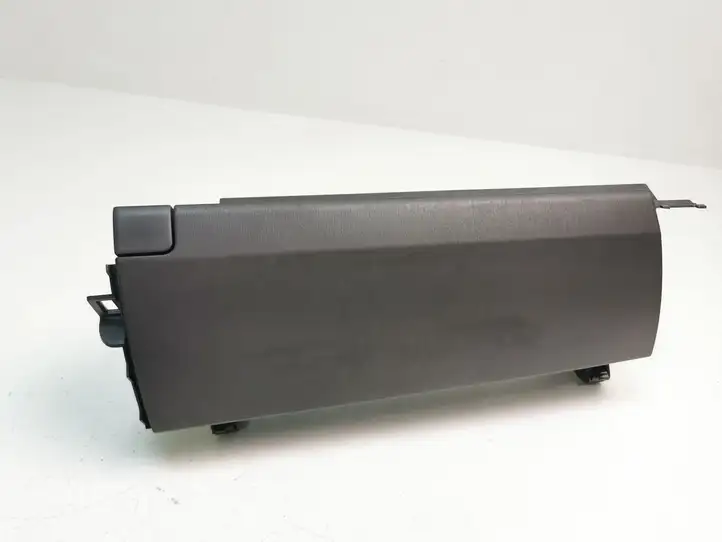 Toyota Prius (XW30) (2009 - 2015) 5545247040 Вещевой ящик — фото 3
