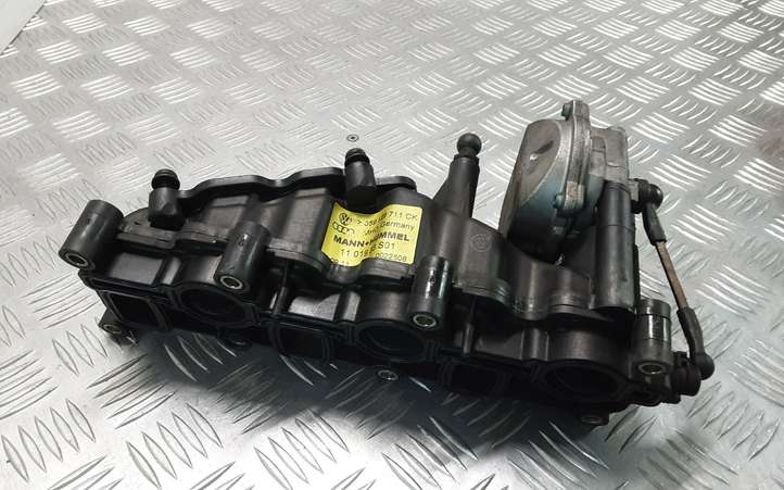 Volkswagen Touareg I (2002 - 2010)  059129711CK Впускной коллектор