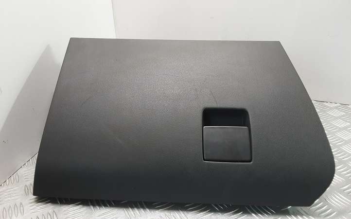 Opel Astra (2004 - 2009)  013191525 Комплект ящика для вещей (бардачка)