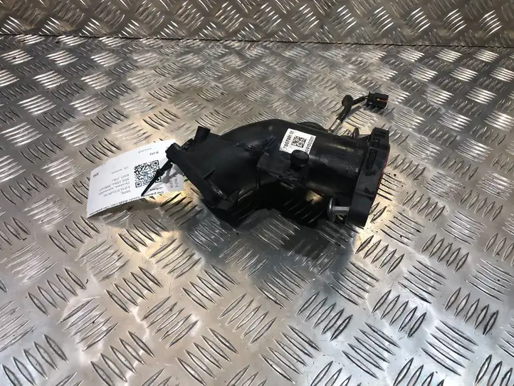 BMW 5 F10 F11 (2009 - 2016) 108452S1078079910510091503261 Детали воздухозаборника — фото 1
