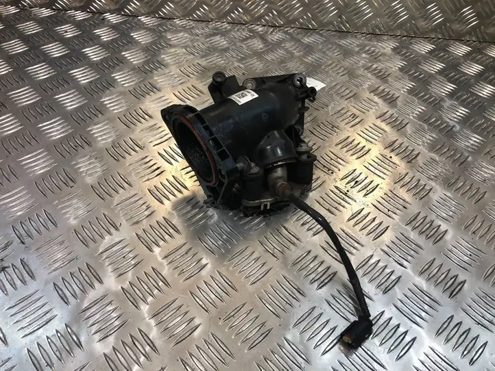 BMW 5 F10 F11 (2009 - 2016) 108452S1078079910510091503261 Детали воздухозаборника — фото 4