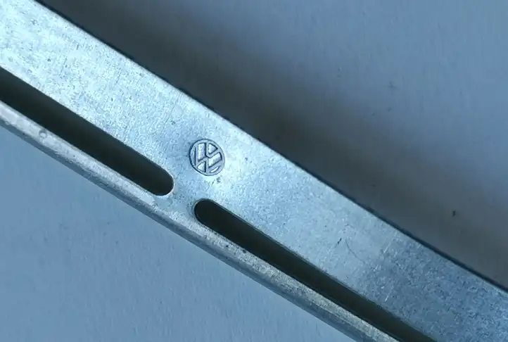 Volkswagen Golf IV (1998 - 2005) Прочие детали салона — фото 2