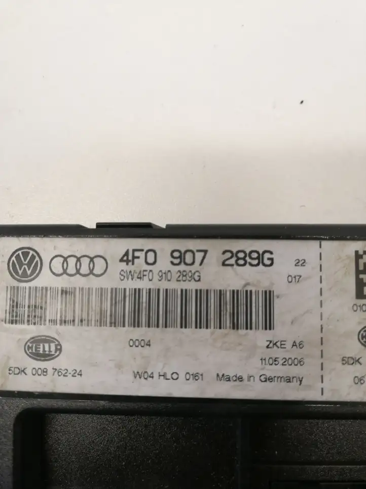 Audi A6 S6 C6 4F (2008 - 2011) 4F0907289G Блок управления светом — фото 1