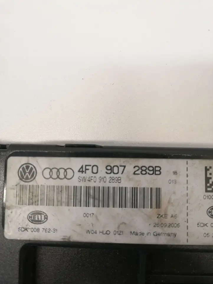 Audi A6 S6 C6 4F (2004 - 2008) 4F0907289B Блок управления светом — фото 1