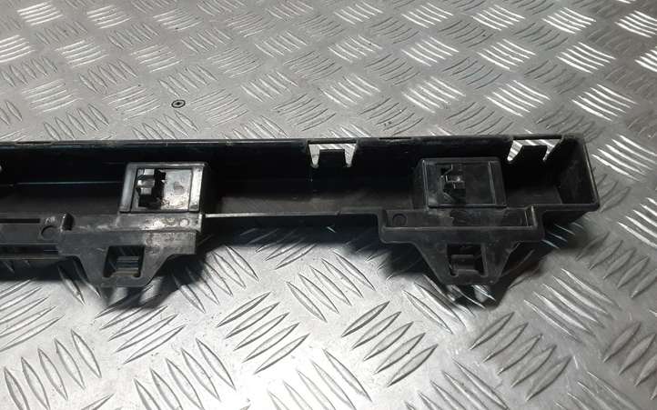 BMW 1 F20 F21 (2011 - 2019)  51777240914 Другая деталь отделки порогов/ стоек