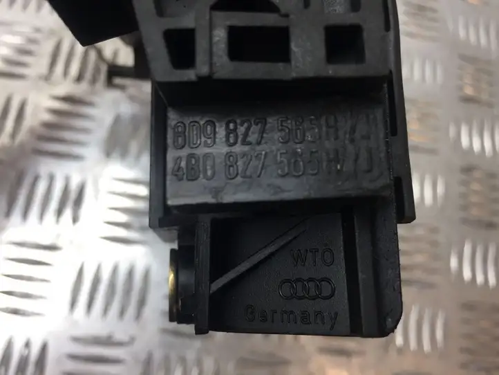 Audi A6 S6 C5 4B (2001 - 2004) 4B0827565H Ручка крышки багажника — фото 2