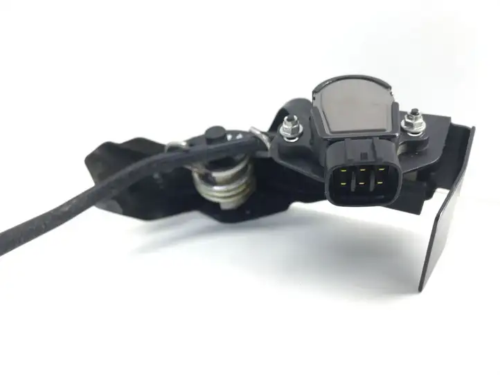 Toyota Avensis T250 (2006 - 2009) 8928152021 Педаль акселератора — фото 2