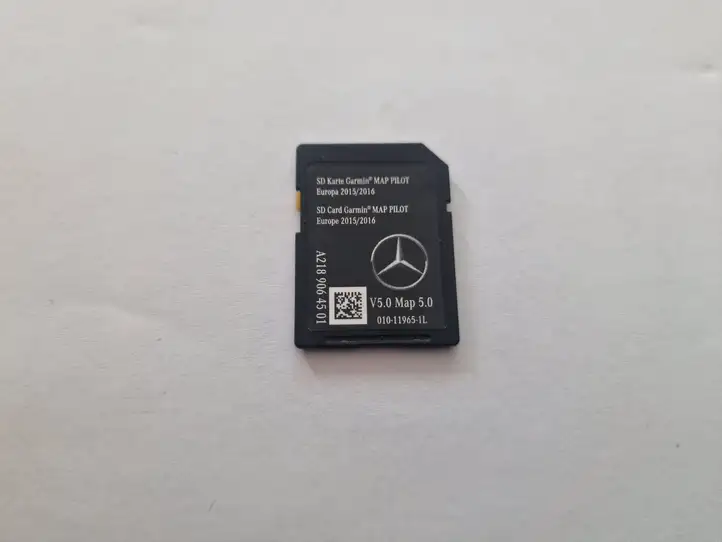 Mercedes-Benz A W176 (2012 - 2018) a2189064501 Навигационные карты CD/DVD — фото 1