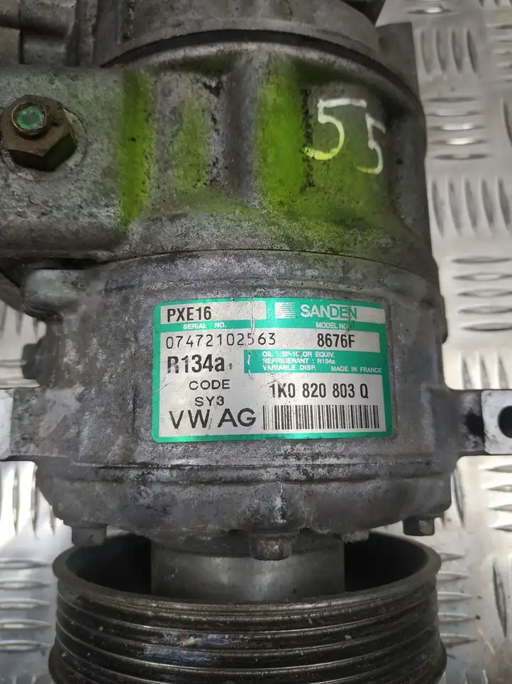 Volkswagen PASSAT B6 (2005 - 2010) 1K0820803Q Компрессор (насос) кондиционера воздуха — фото 1
