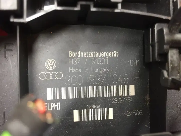 Volkswagen PASSAT B6 (2005 - 2010) 3C0937049H Модуль комфорта — фото 3