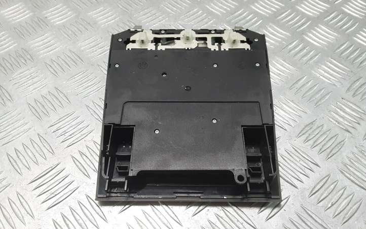 BMW X1 E84 (2009 - 2015)  9225476 Передняя подсветка
