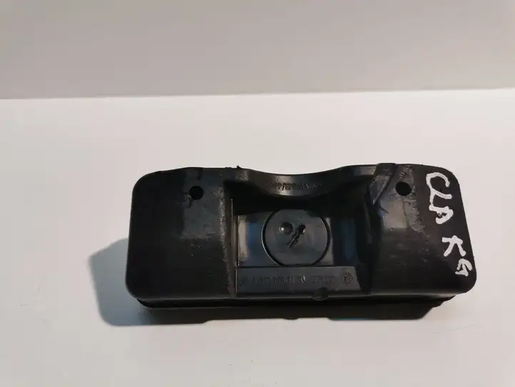 Mercedes-Benz CLA C117,X117,W117 (2013 - 2019) Подушка домкрата — фото 1