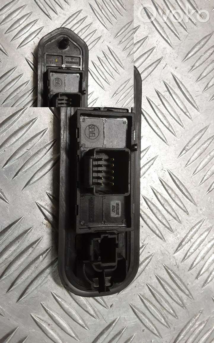 Citroen C8 (2002 - 2008)  1488936080 Контактное соединение дверей