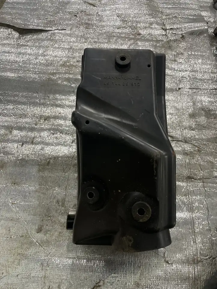 Toyota Corolla Verso E121 (2004 - 2007) 222040N010 Корпус воздушного фильтра — фото 2
