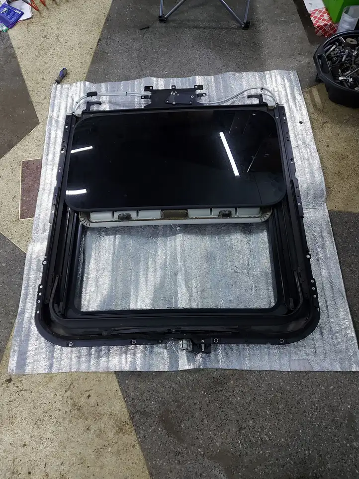Audi A8 S8 D4 4H (2010 - 2014) 4H0877041 Комплект люка крыши — фото 1