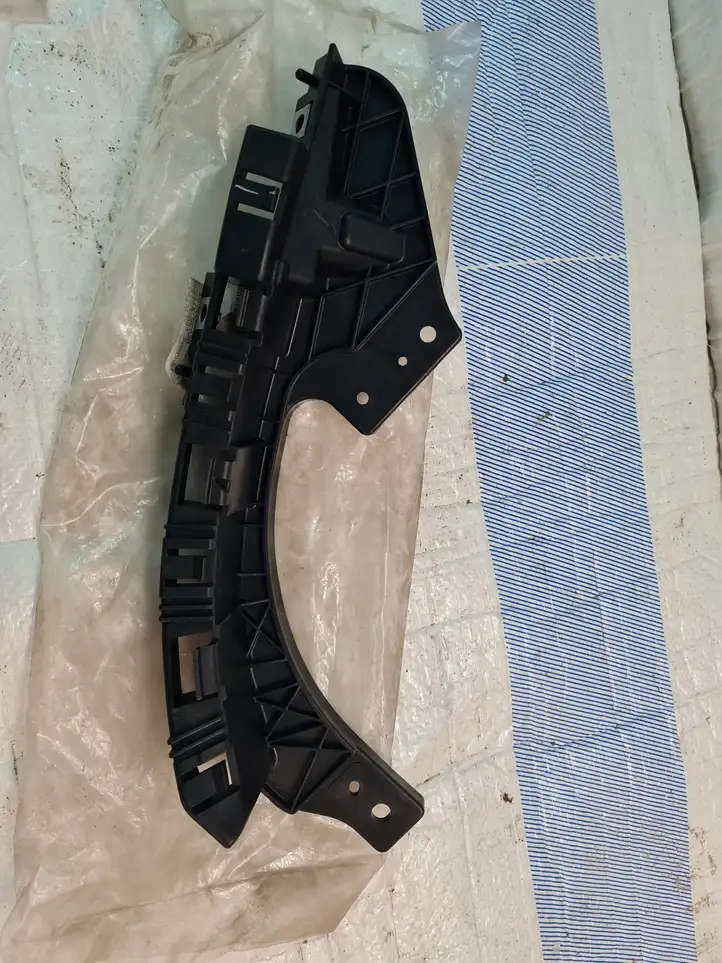 Subaru Forester SH (2008 - 2013) 57707SC030 Кронштейн переднего бампера — фото 1