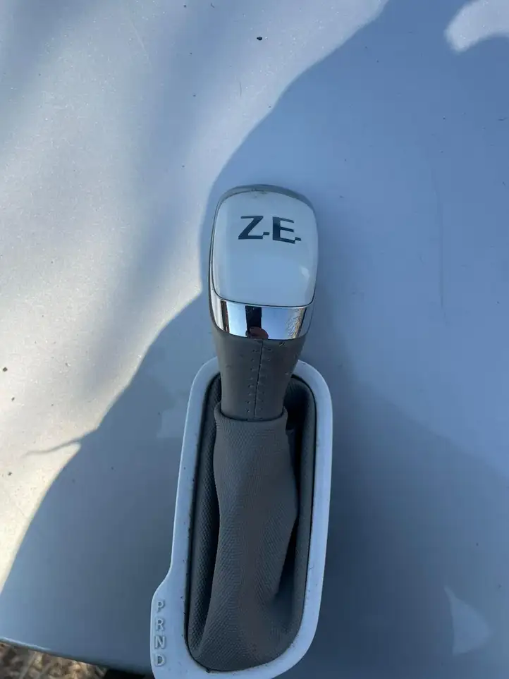 Renault Zoe (2012 - ) Ручка КПП — фото 1