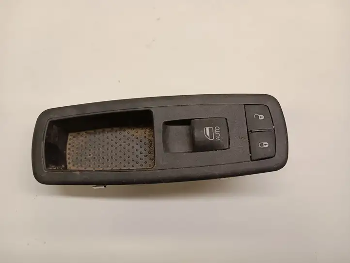 Jeep Grand Cherokee (2010 - 2021) 10132988 Блок кнопок стеклоподъемников — фото 1