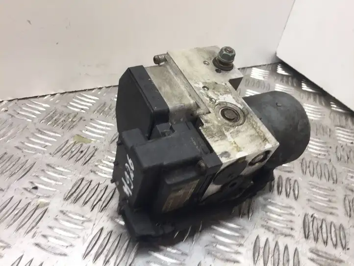 Volkswagen PASSAT B5.5 (2001 - 2005) B0614111 ABS блок — фото 1