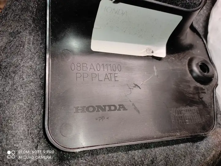 Honda Civic IX (2011 - 2017) 08BA011100 Прочая отделка багажника — фото 4