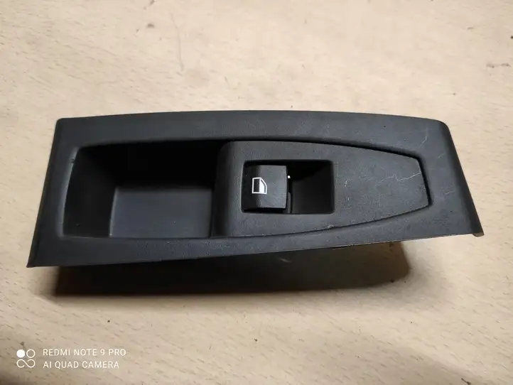 BMW 2 F45 (2014 - 2021) 9208107 Блок кнопок стеклоподъемников — фото 1
