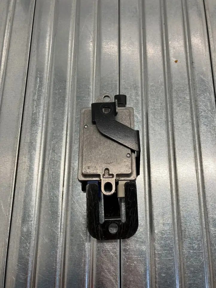 BMW X5 F15 (2013 - 2017) 9355549 USB модуль — фото 2