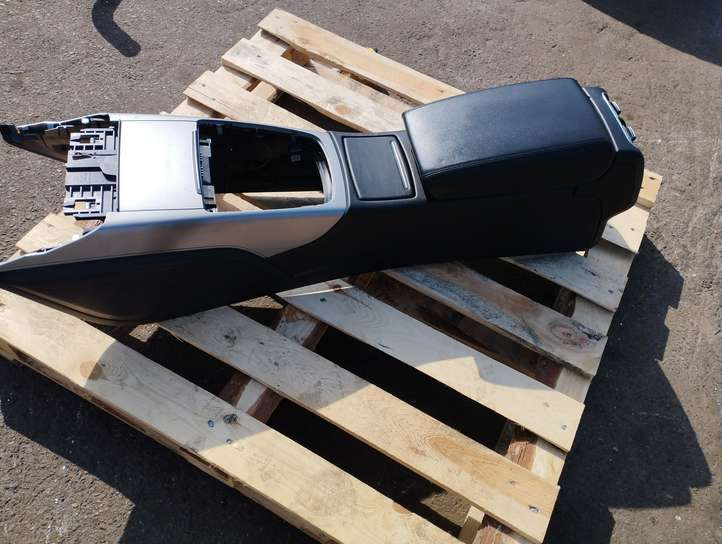 Audi A6 (2011 - 2014)  4G0864981A Подлокотник
