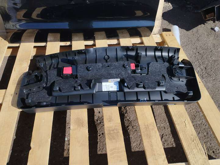 Audi A6 (2011 - 2014)  4G9867979D Обшивка крышки багажника