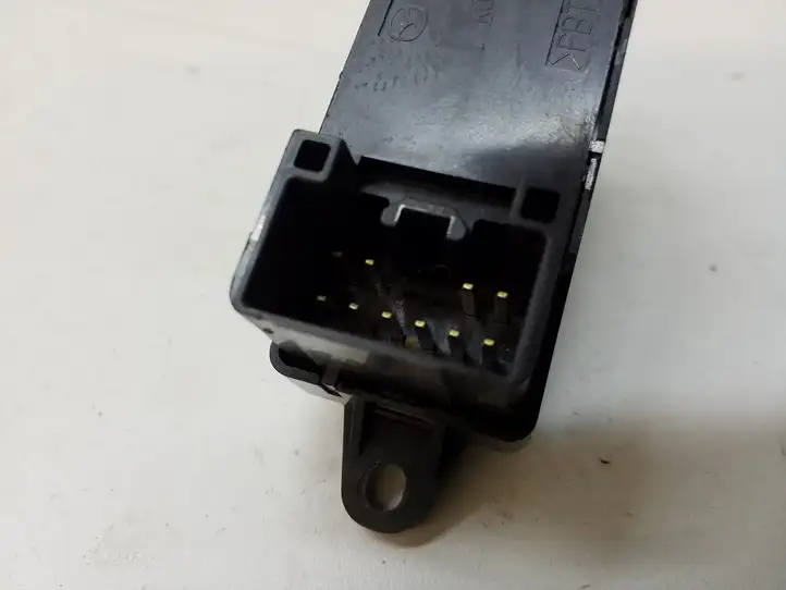 Mazda 5 (2005 - 2010) CC3366370A Кнопка стеклоподъемников — фото 6