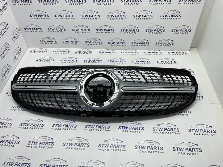 Mercedes-Benz GLC X253/C253 (2015 - ) 2538800000 Передняя решетка — фото 1
