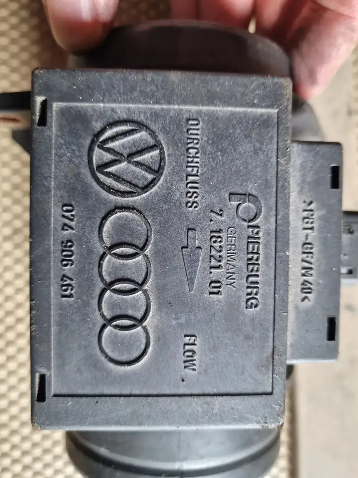Volkswagen II LT (1996 - 2007) 074906461 Датчик массового расхода воздуха — фото 1