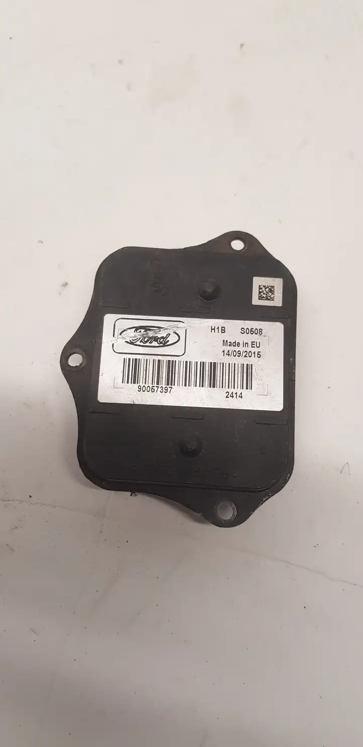 Ford S-MAX (2010 - 2015) 90057397 Блок розжига ксенона — фото 1