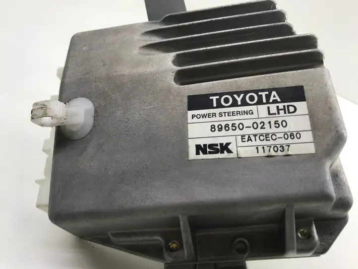 Toyota Corolla E120 E130 (2004 - 2007) 8965002150 Блок управления усилителем руля — фото 4